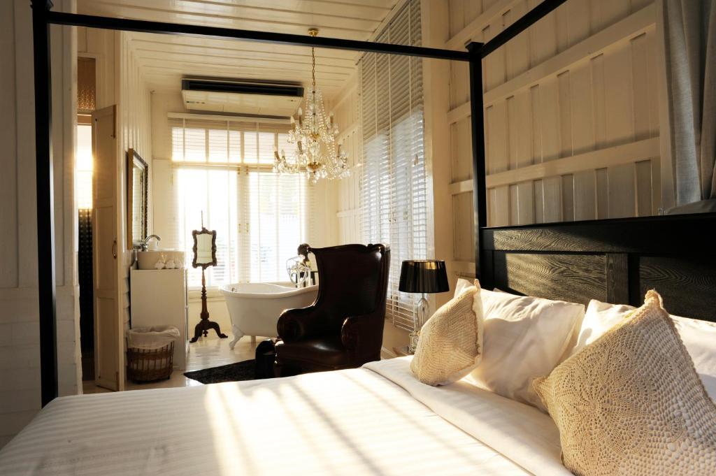 The Hen Hua Hin Hotel Phòng bức ảnh